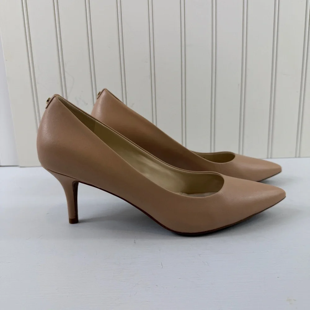 NWT Cole Haan Women’s The Go-to Park‎ Tuscan Sand Leather Pump 2.5” Heel Sz 8.5B